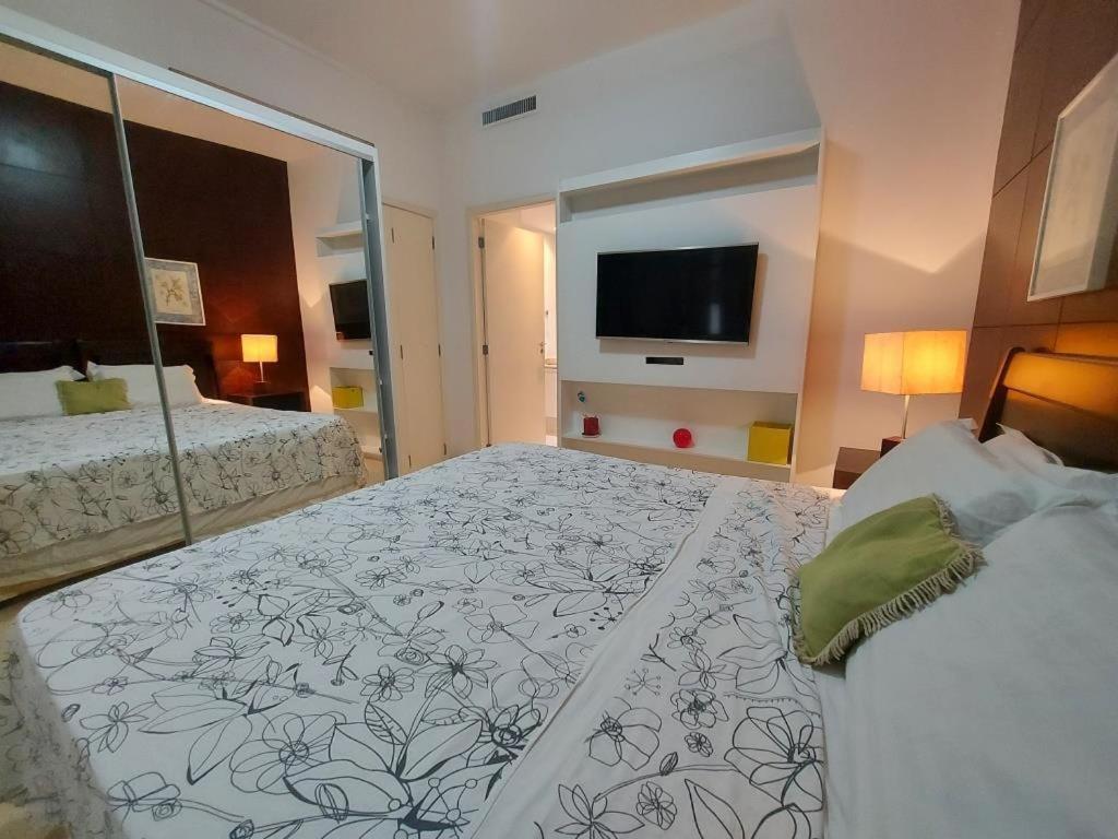 South Copacabana 2*